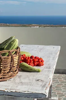 Aspronisi Luxury Megalochori (Santorini)
