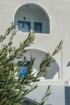 Aspronisi Luxury Hotel 4*